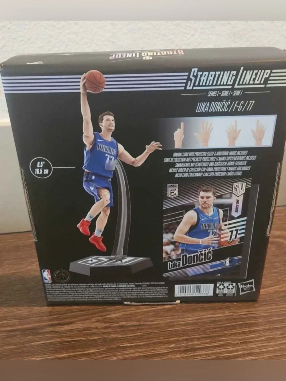 Hasbro NBA Luka Doncic Action Figure Starting lineup Dallas Maverick.